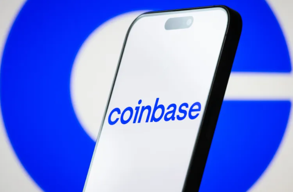 Coinbase and American Express Launch Bitcoin Rewards Credit Card